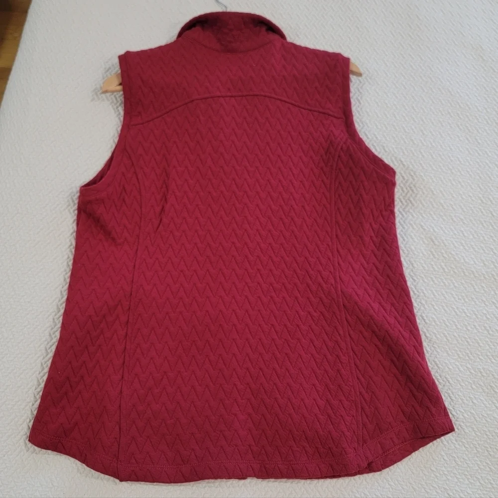 Ruby Rd. Women's Red Quilted Vest Size Medium Zipper Front